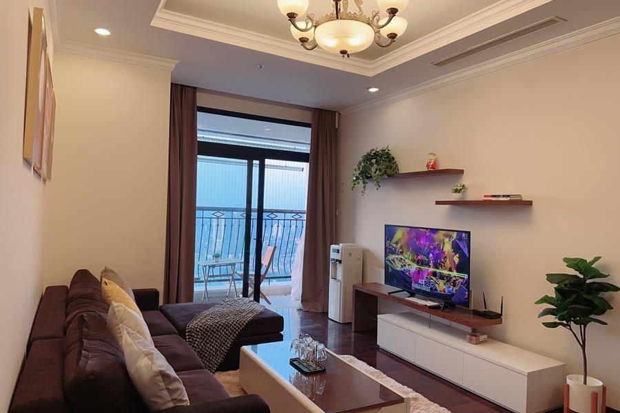 Royal City Hanoi : Bright and airy 02 bedroom apartment for rent, full furniture