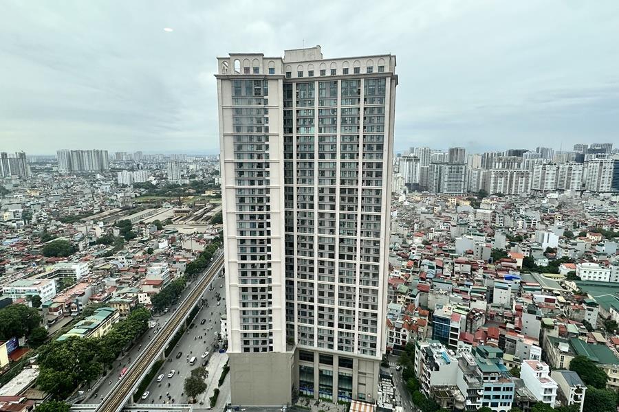 Royal City Hanoi: High floor 01 bedroom apartment for rent with open City view