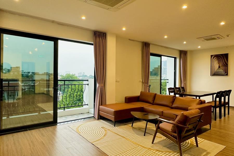 Modern & lake view 2-bedroom apartment in Tu Hoa street, balcony