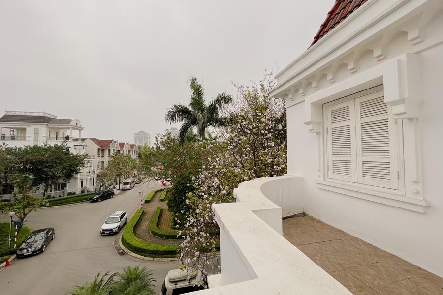 Newly renovated corner villa to rent at Ciputra Hanoi, partly furnished, close UNIS school