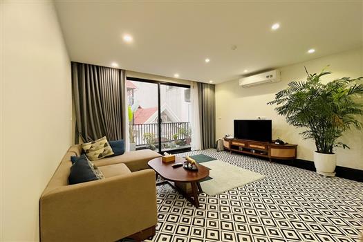 Commodious and elegant duplex in Xuan Dieu St, Tay Ho