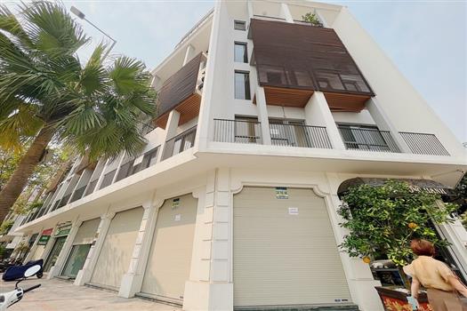 Spacious 05 bedroom house in The Manor Central Park, Nguyen Xien
