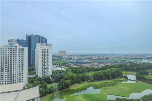 High quality 3 bedroom apartment for rent at L1 building Ciputra, golfcourse view