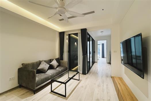 Brand new 2-bedroom apartment for rent in Au Co street, modern style