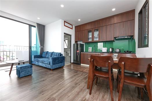 Nice & High floor 2 bedroom apartment on Trinh Cong Son street, near Water park.