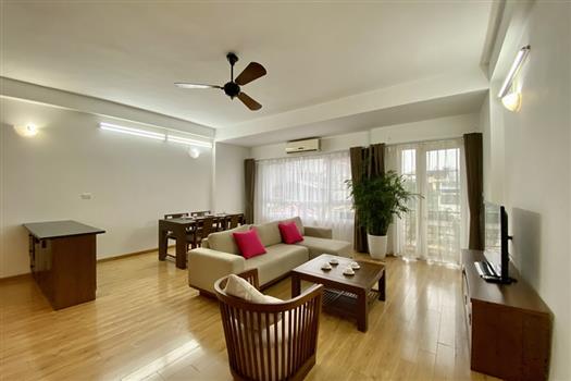 Elegant 2 bedroom apartment for rent in Hai Ba Trung district.