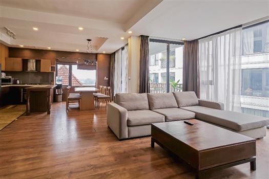 Spacious and sunny 3-bedroom apartment available for rent in Dang Thai Mai, Tay Ho