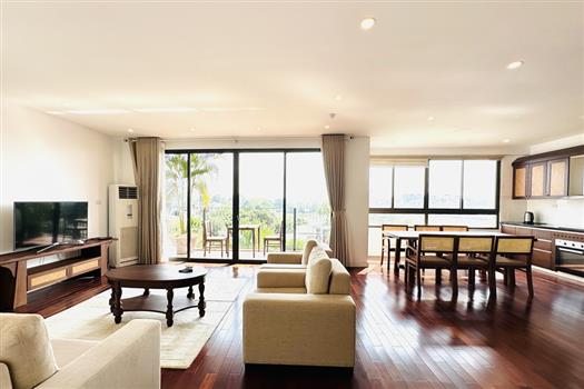 Bright & Lake view 3BRS apartment for rent in Tay Ho, big balcony