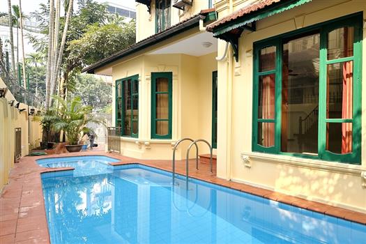 Spacious Villa with a grand car parking lot and jacuzzi for rent on To Ngoc Van