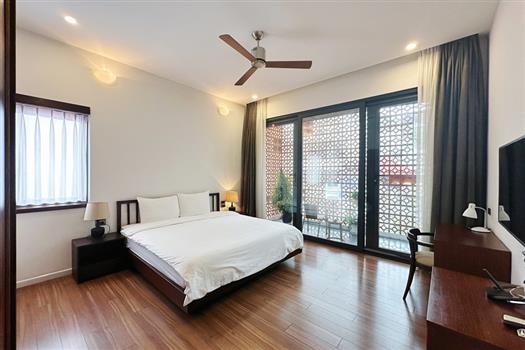 Modern & Natural Light 2 Bedroom Apartment with Bathtub in Hai Ba Trung