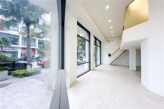 Luxury Shophouse for Rent at The Manor Central Park