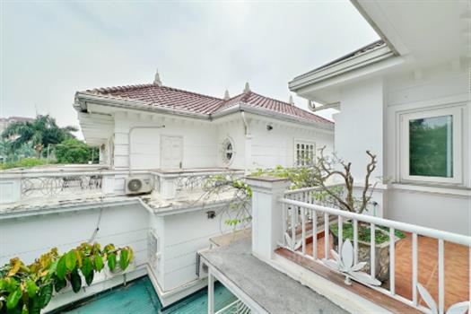 Ciputra: Expansive 5 Bedrooms For Rent