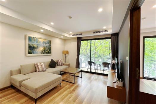 For rent: Stunning 2 bedroom with airy balcony in Dong Da