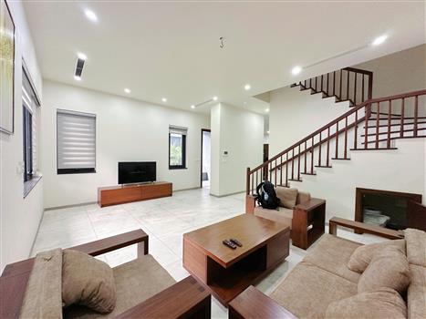 Magnificent 4 bedroom villa with green spaces in Splendora