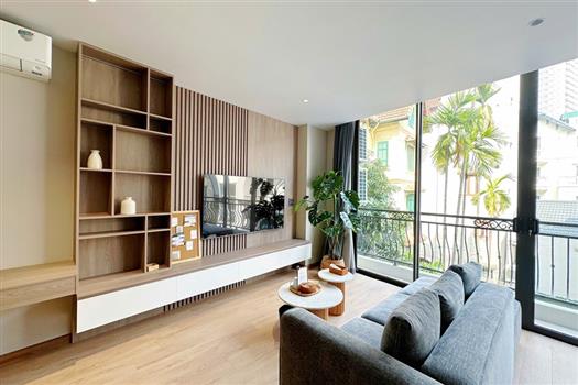 Elegent one bedroom with modern furnished on To Ngoc Van street