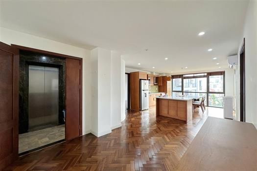 Luxurious 4 bedroom apartment with large balcony in Tay Ho