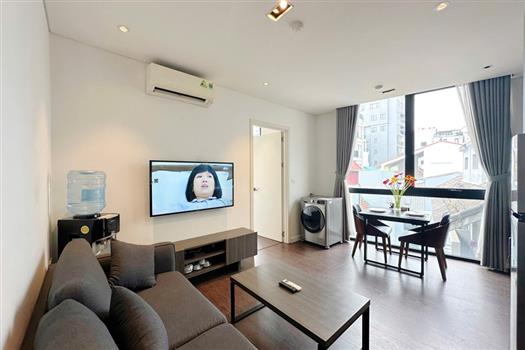 Charming light filled 1 bedroom apartment for rent in Tay Ho district