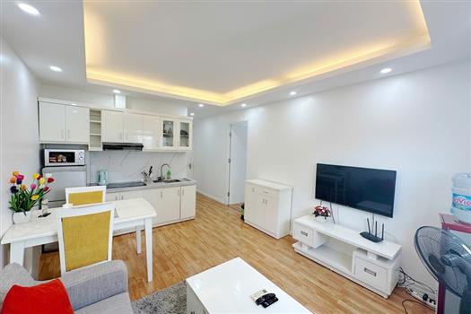 Elegant one bedroom apartment with fully furnished in Ba Dinh