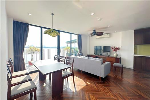 For rent: Modern three bedroom apartment with stunning lake view in Tay Ho