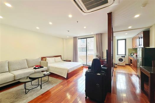 For rent: Studio apartment with wooden furnished in Ba Dinh
