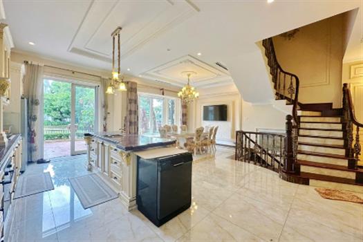 For Rent: 3 bedroom villa in Neoclassical Style at Vinhomes Riverside