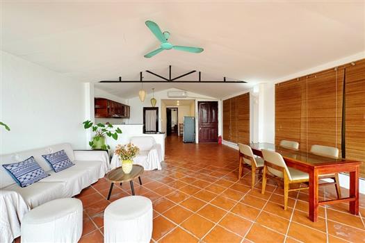 Classic-style apartment with stunning lake view in Ba Dinh