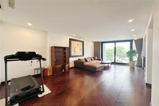 Classy and spacious 3 bedroom apartment with stunning lake view in Tay Ho