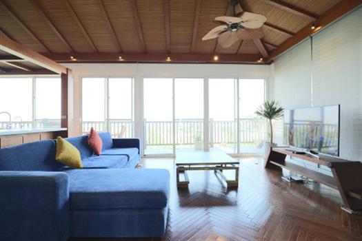 Classy open lake view 3 bedroom with wooden style in Tay Ho