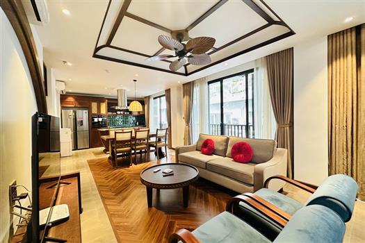 Cozy and spacious 3 bedroom aparment with large balcony in Tay Ho