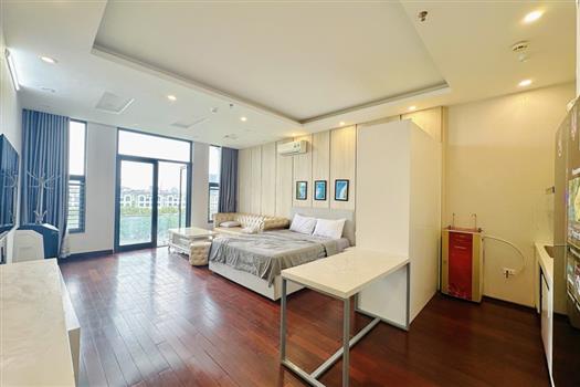 Peaceful & Natural light studio Apartment in Tay Ho