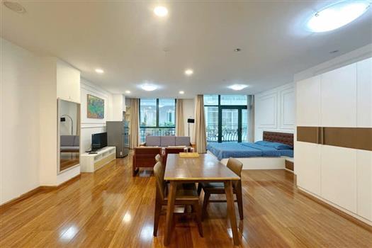 Elegant studio apartment with airy balcony in Ba Dinh