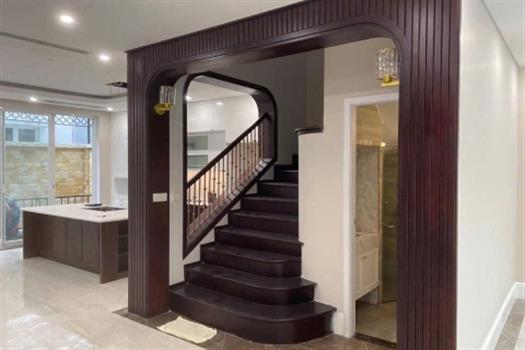 Luxurious and Spacious villa with fully furnished in Ciputra