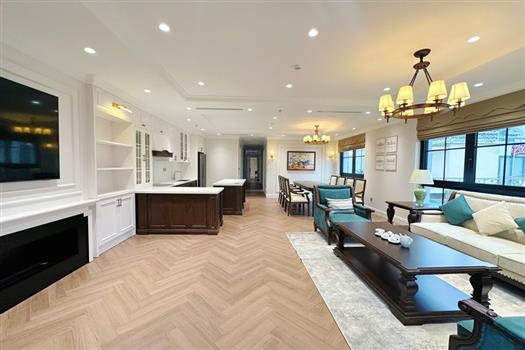 Luxurious 4 bedroom apartment with stunning lake view in Tay Ho