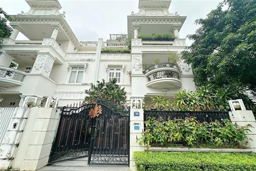 Classical European style villa with tennis court for rent in Ciputra