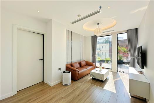 Newly Elegant 2 bedroom apartment, stunning balcony for rent in Hai Ba Trung