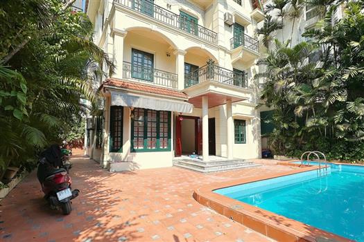 Stunning 6-bedroom villa with outdoor pool for rent in Tay Ho