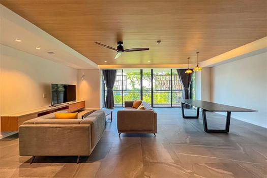 Modern lake view 3 bedroom apartment with large balcony for rent in Tay Ho