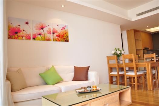 Stylish and Bright 2 bedroom apartment with Indoor pool at Indochina Plaza
