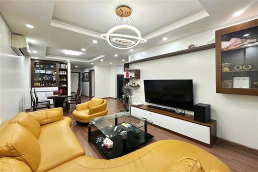 Modern city view 3 bedroom apartment with Pool for rent at Han Jardin