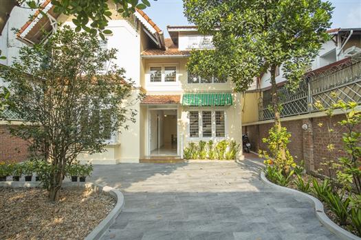 Spacious and Airy house with large garden for rent in Tay Ho