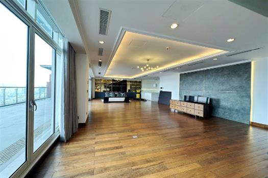 High-End 3 Bedroom Duplex Apartment at Lancaster, Beautiful Open Views