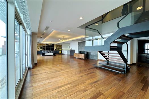 High-End 3 Bedroom Duplex Apartment at Lancaster, Beautiful Open Views