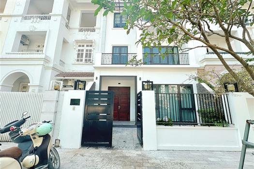 Newly renovated 5-bedroom villa for rent in Ciputra Hanoi. Partially furnished.