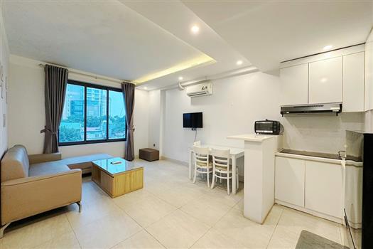 Good price 01 bedroom apartment for rent in Nhat Chieu, furnished