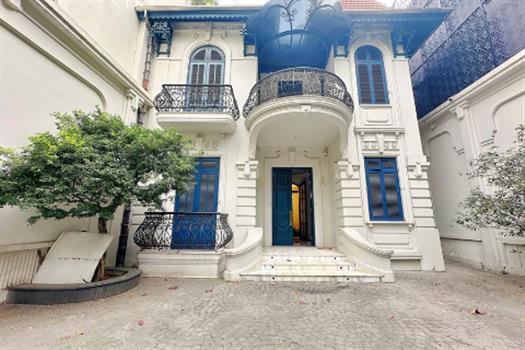 Stunning Newly Renovated Villa for rent in Ba Dinh, with modern Interiors, Elevator