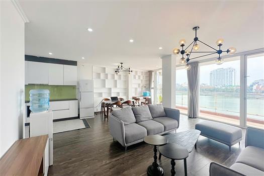 Lake view in front, beautiful 2-bedroom apartment  in the heart of Tay Ho, balcony.