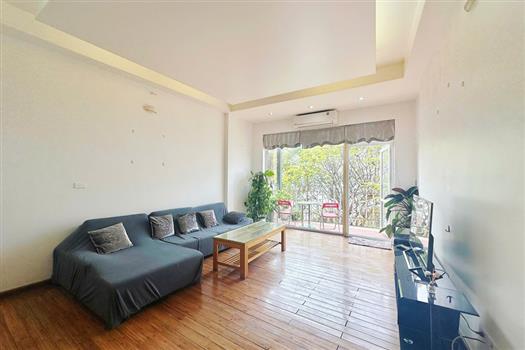Spacious 1 bedroom apartment for rent in Vu Mien Tay Ho, balcony with lakeview