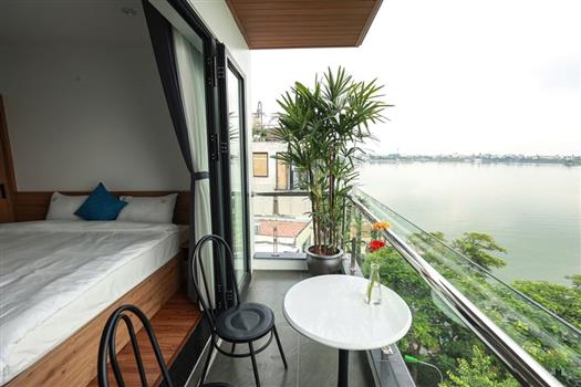 Amazing lake view 2 bedroom apartment for rent in Tay Ho.