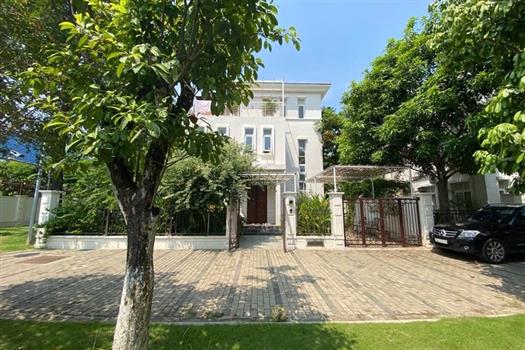 Best villa in Splendora, 230sqm, 4 bedrooms, spacious and beautiful, good price.