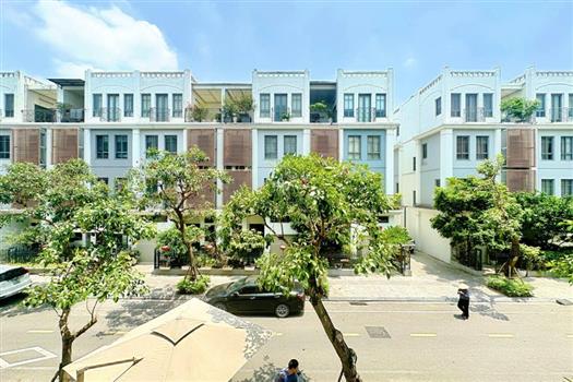 Beautiful house in The Manor Central Park, 4 bedrooms with very good price